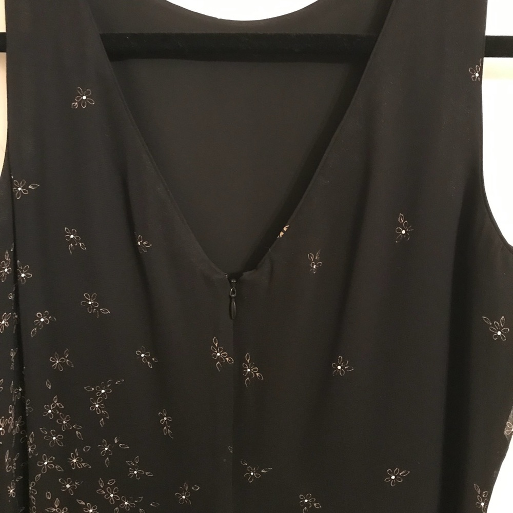 Dress - Picture 6 of 6